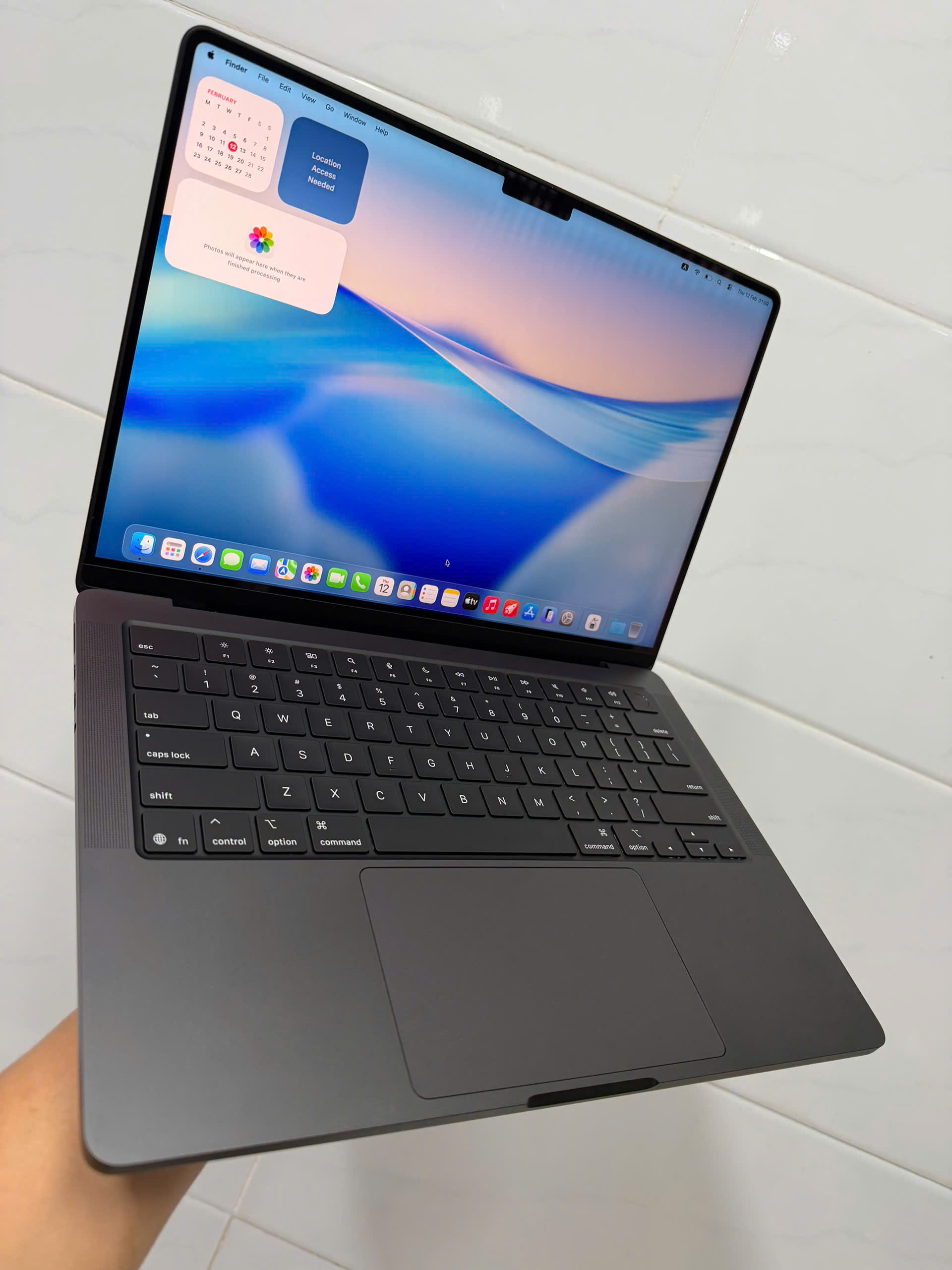 Macbook Pro 14in M5 4