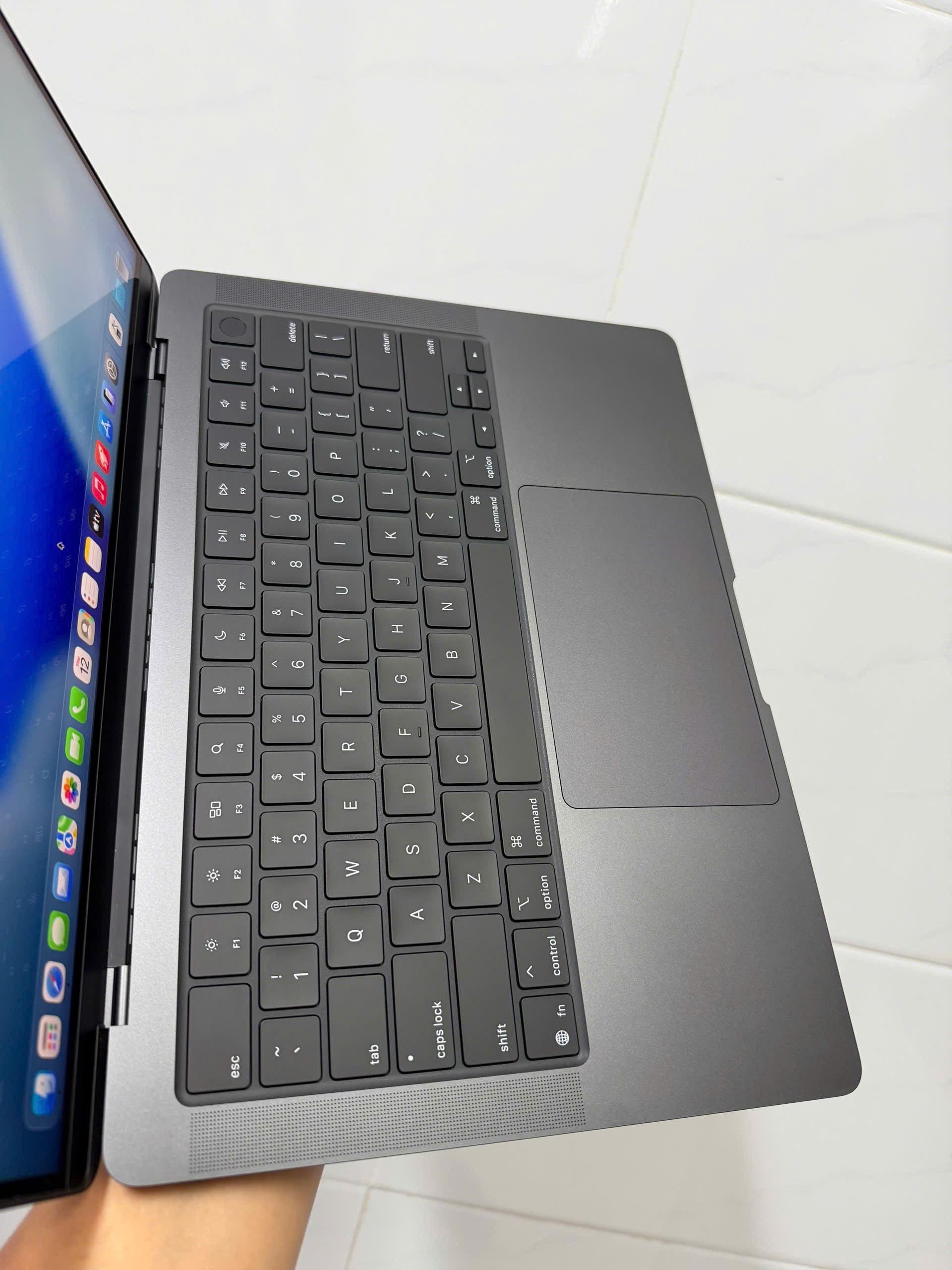 Macbook Pro 14in M5 5