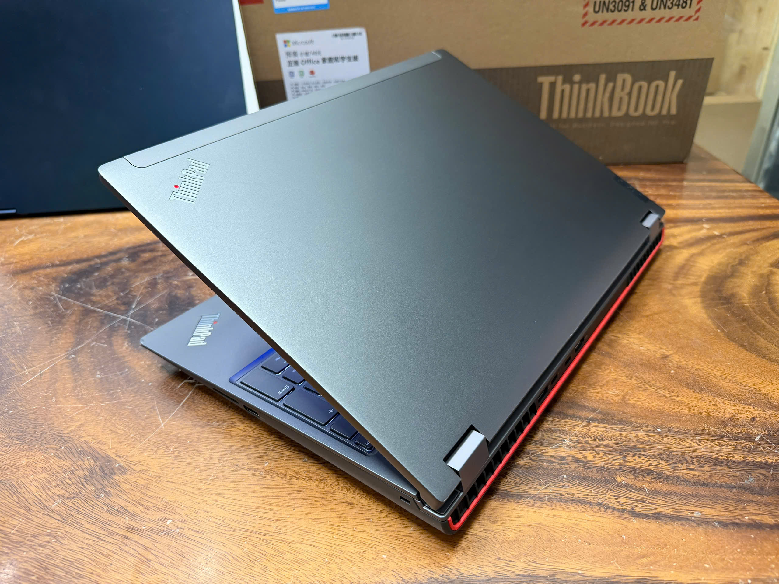 Thinkpad P16 Gen 2 Oled 3