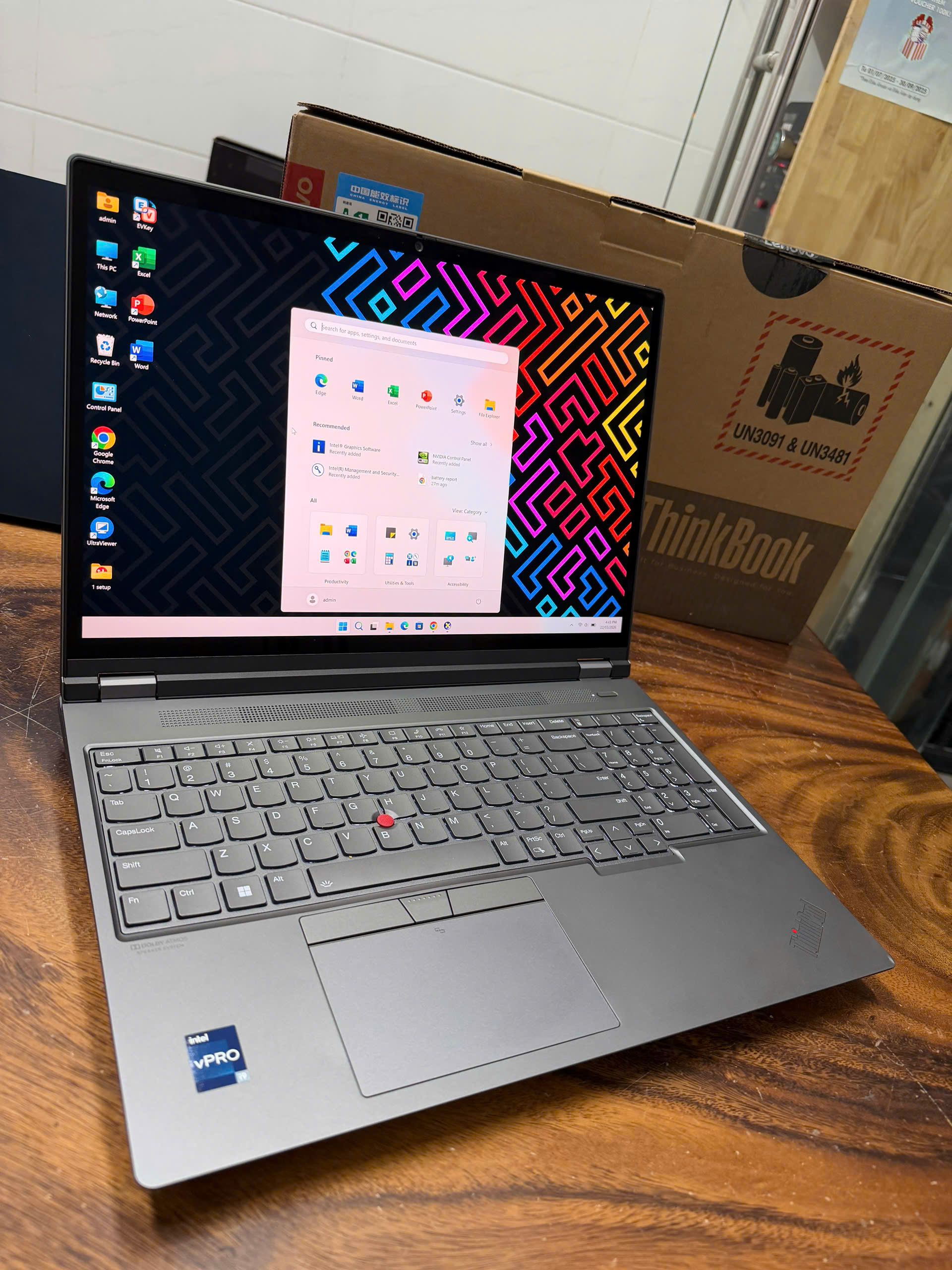 Thinkpad P16 Gen 2 Oled 8