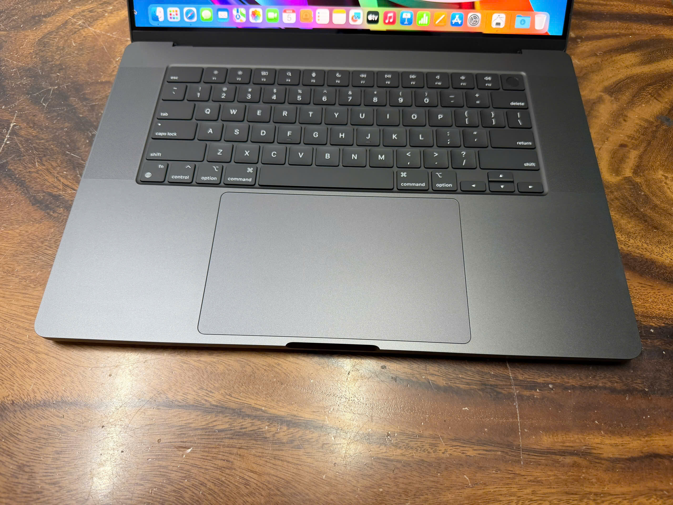 Macbook Pro 16 Like New 3 Rotated