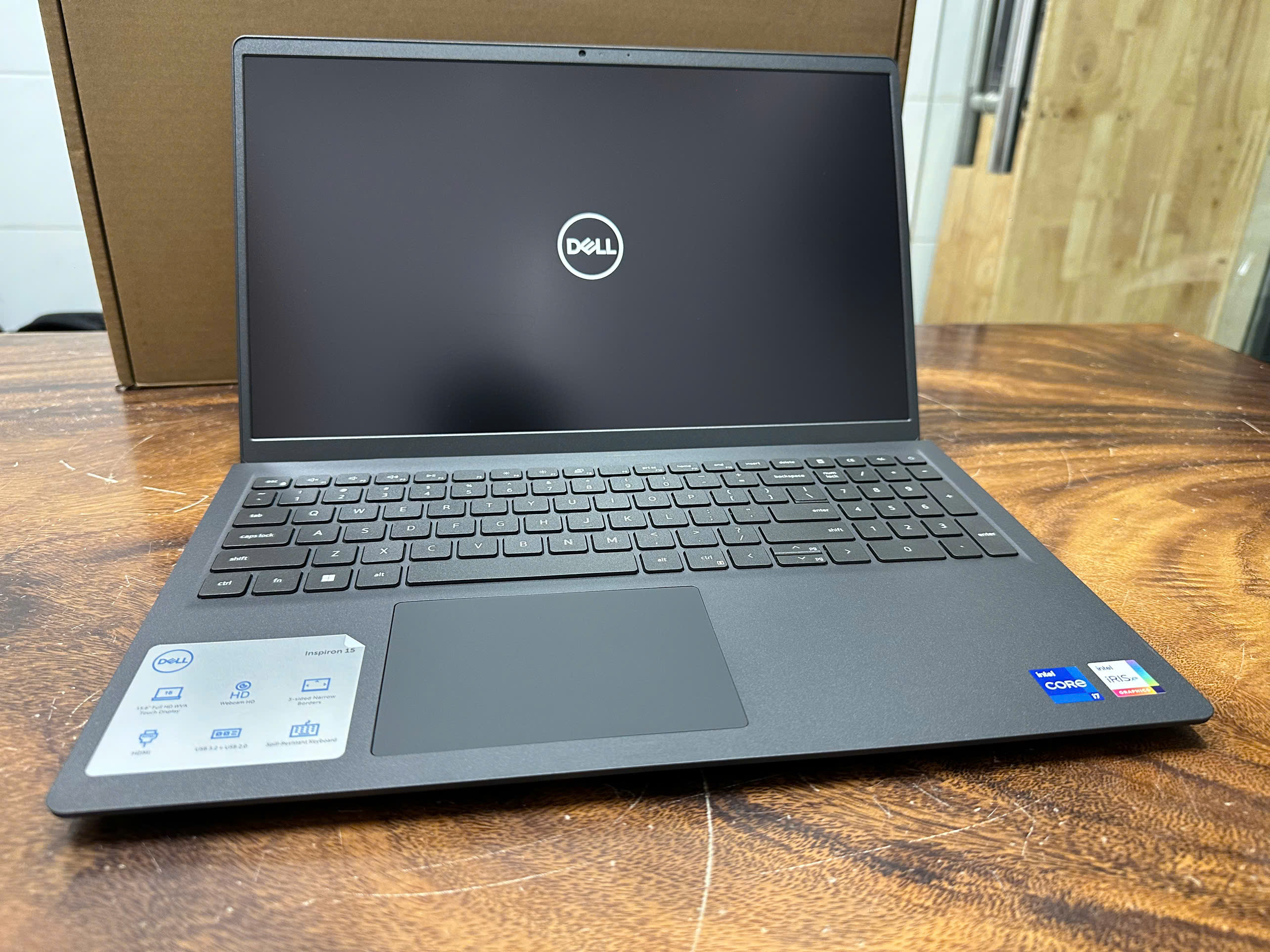 Dell Inspiron 3530 7