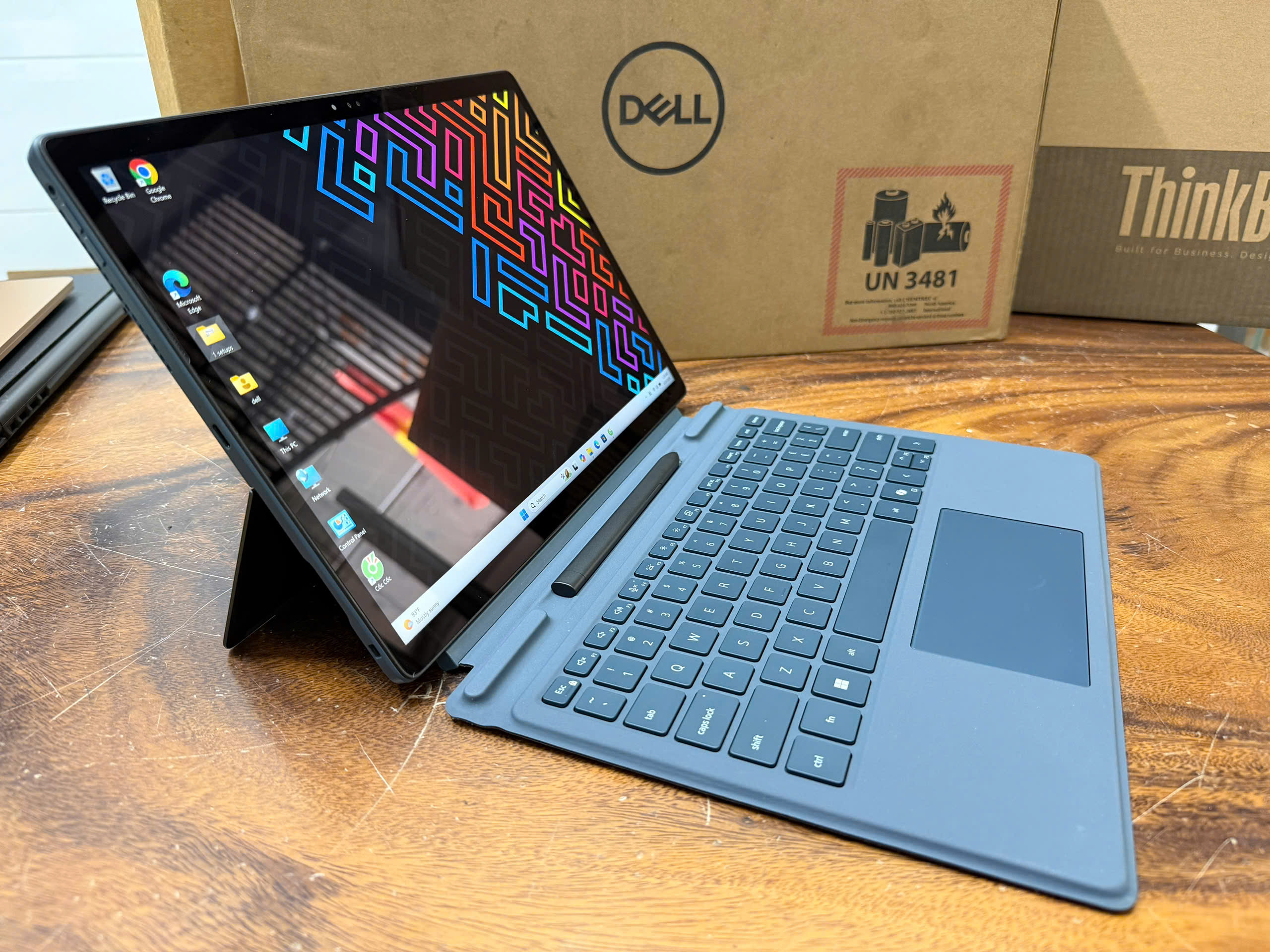 Dell Latitude 7350 Detachable 2