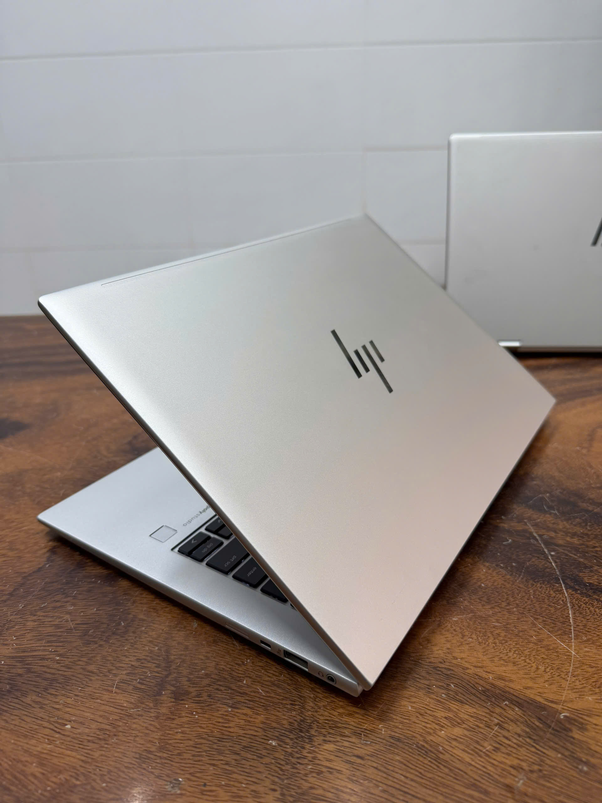 Hp Elitebook 845 G11 Ryzen 7 1