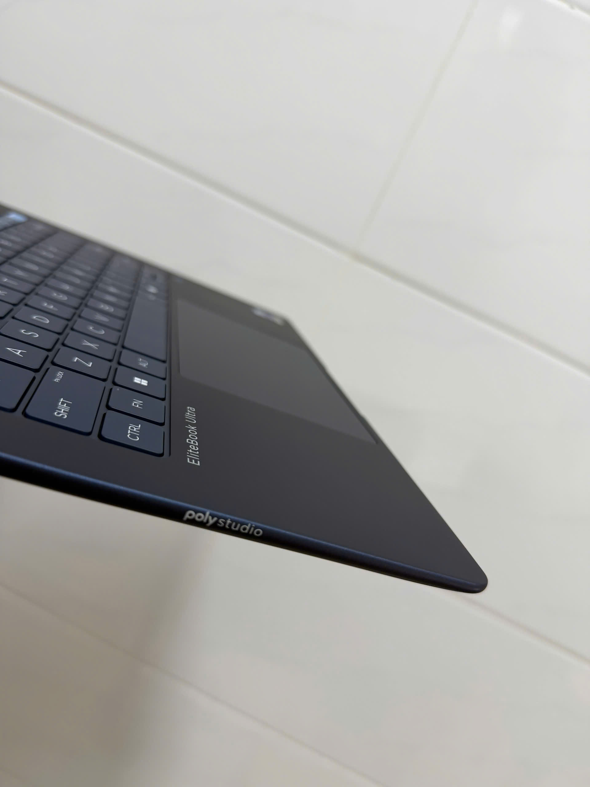 Hp Elitebook Ultra G1i Ai 13