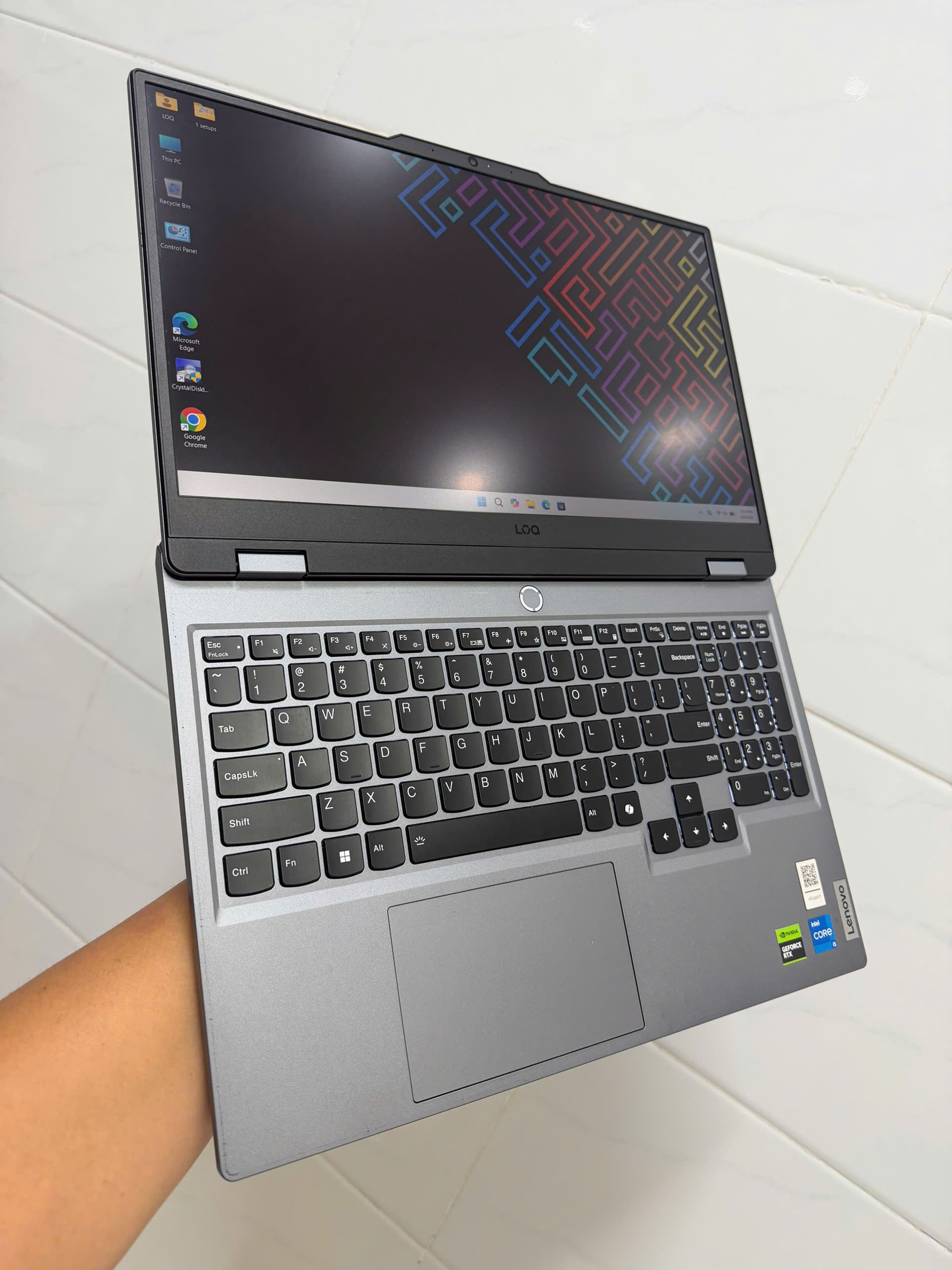 Lenovo Loq 15iax9 15