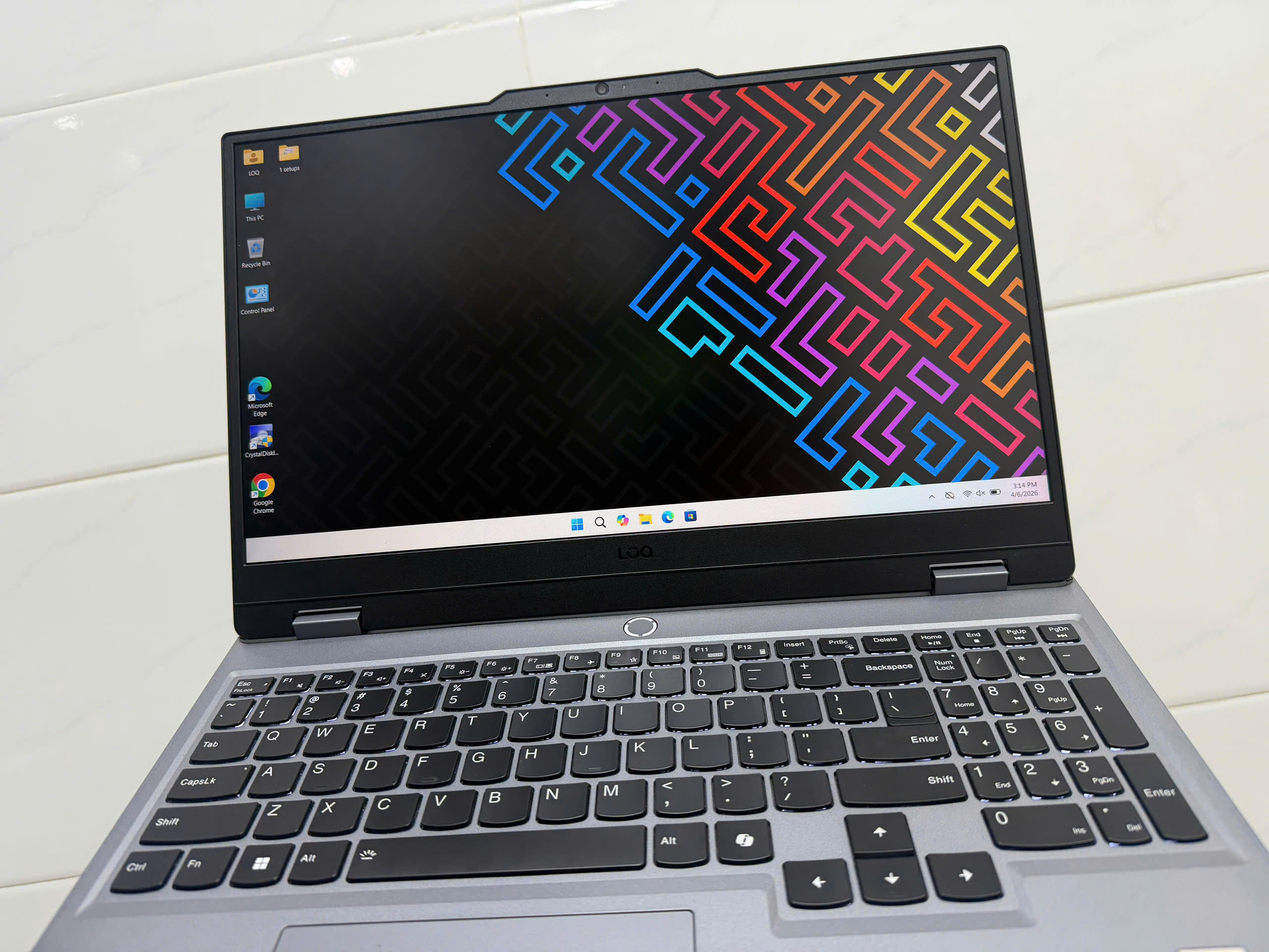 Lenovo Loq 15iax9 16