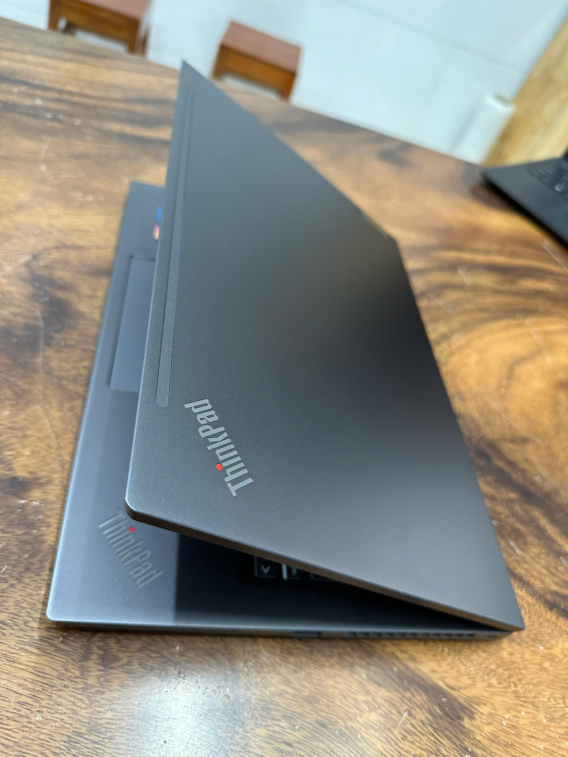 Thinkpad T14s Gen 2 Aluminum 4