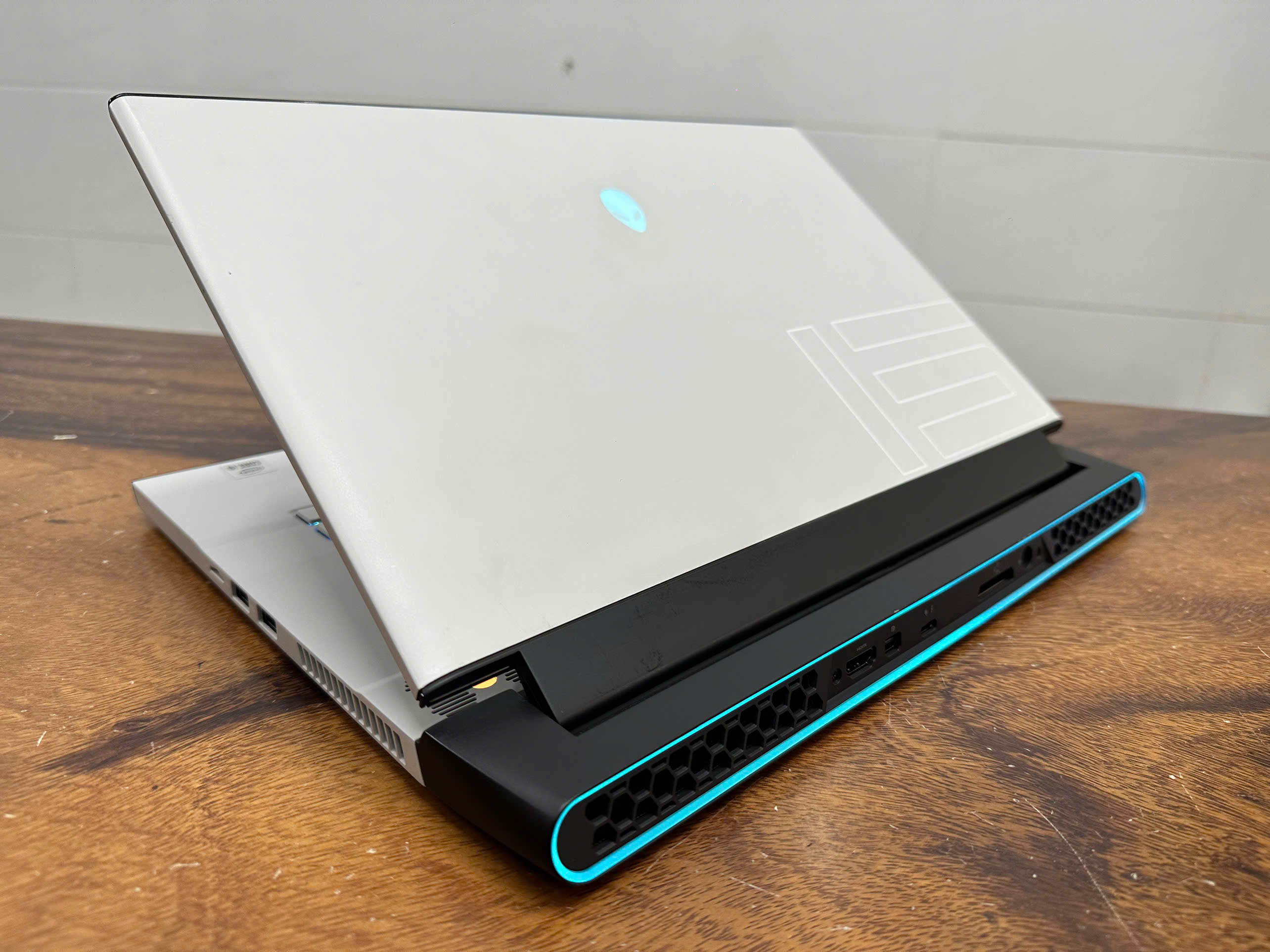 Alienware M15 R3 Core I9 9