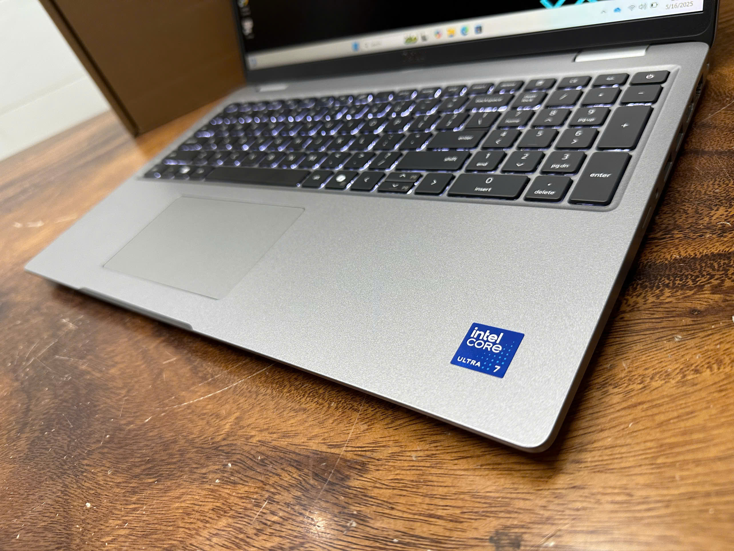 Dell Latitude 5550 2