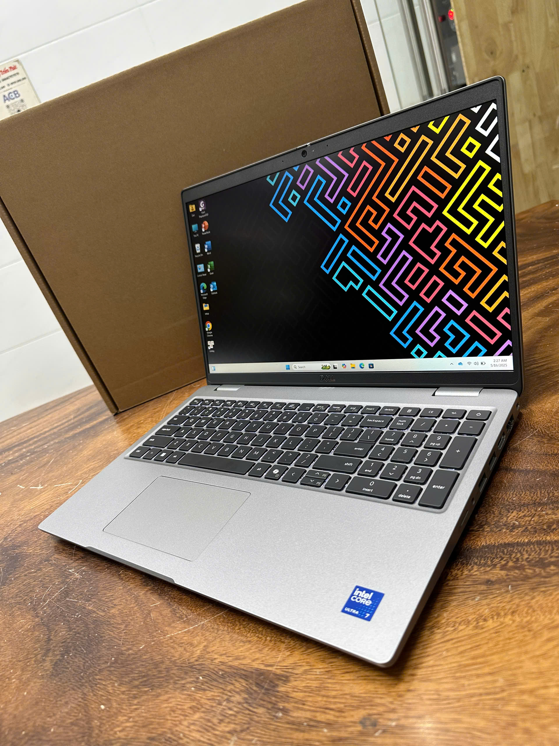 Dell Latitude 5550 8