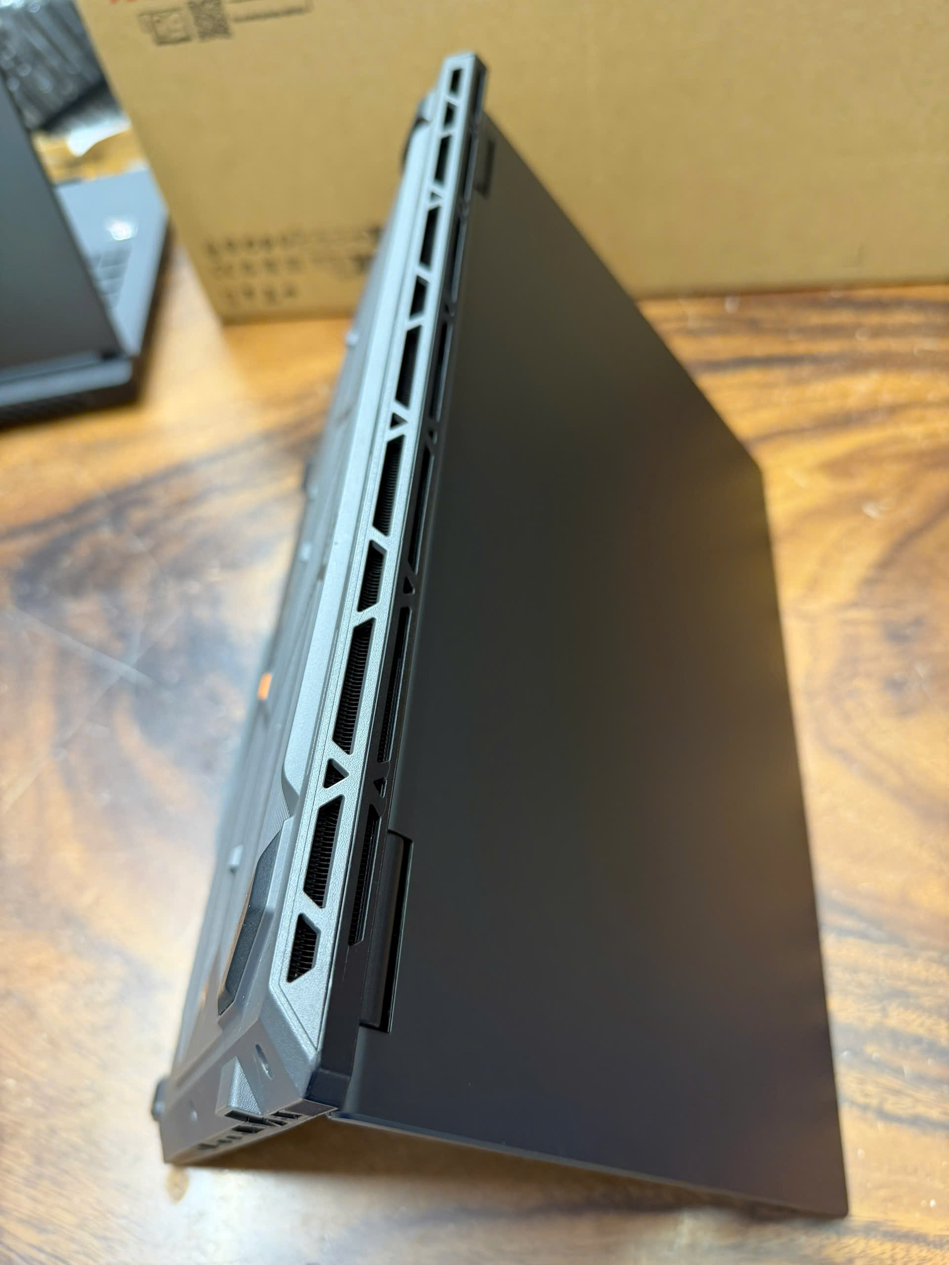 Asus Tuf A16 Fa608up 11
