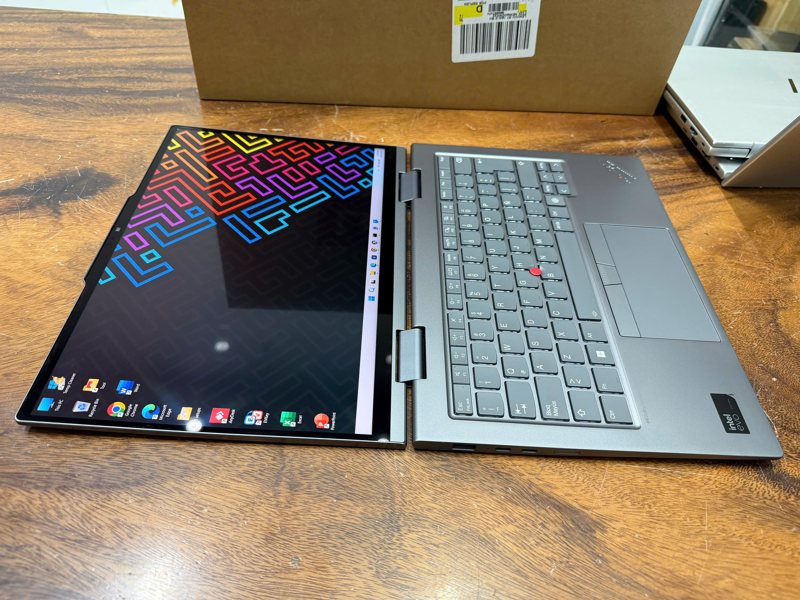 Thinkpad X1 Yoga Gen 9 Ultra 7 1