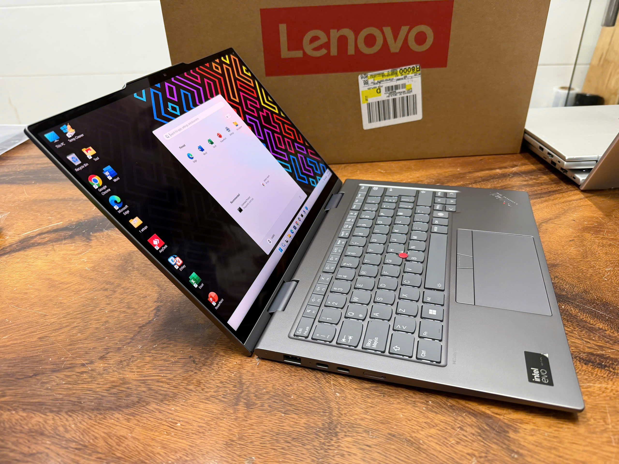 Thinkpad X1 Yoga Gen 9 Ultra 7 2