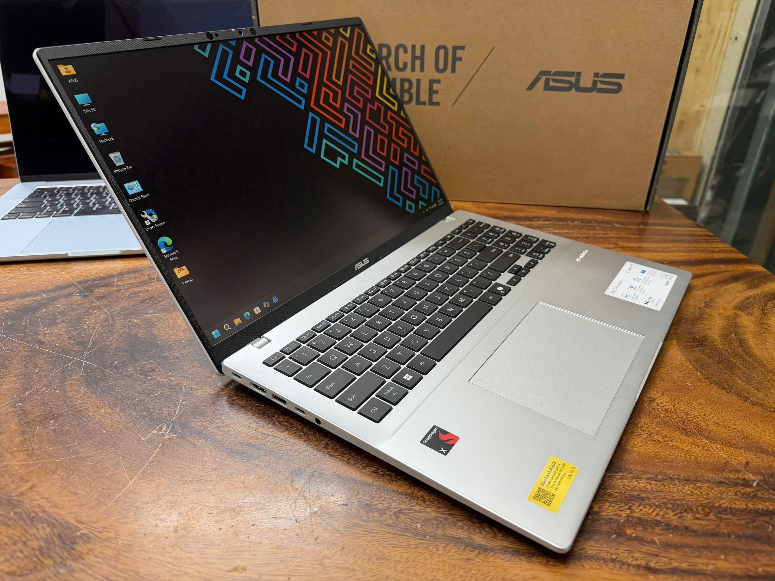 Asus Vivobook 16 X1607qa 6