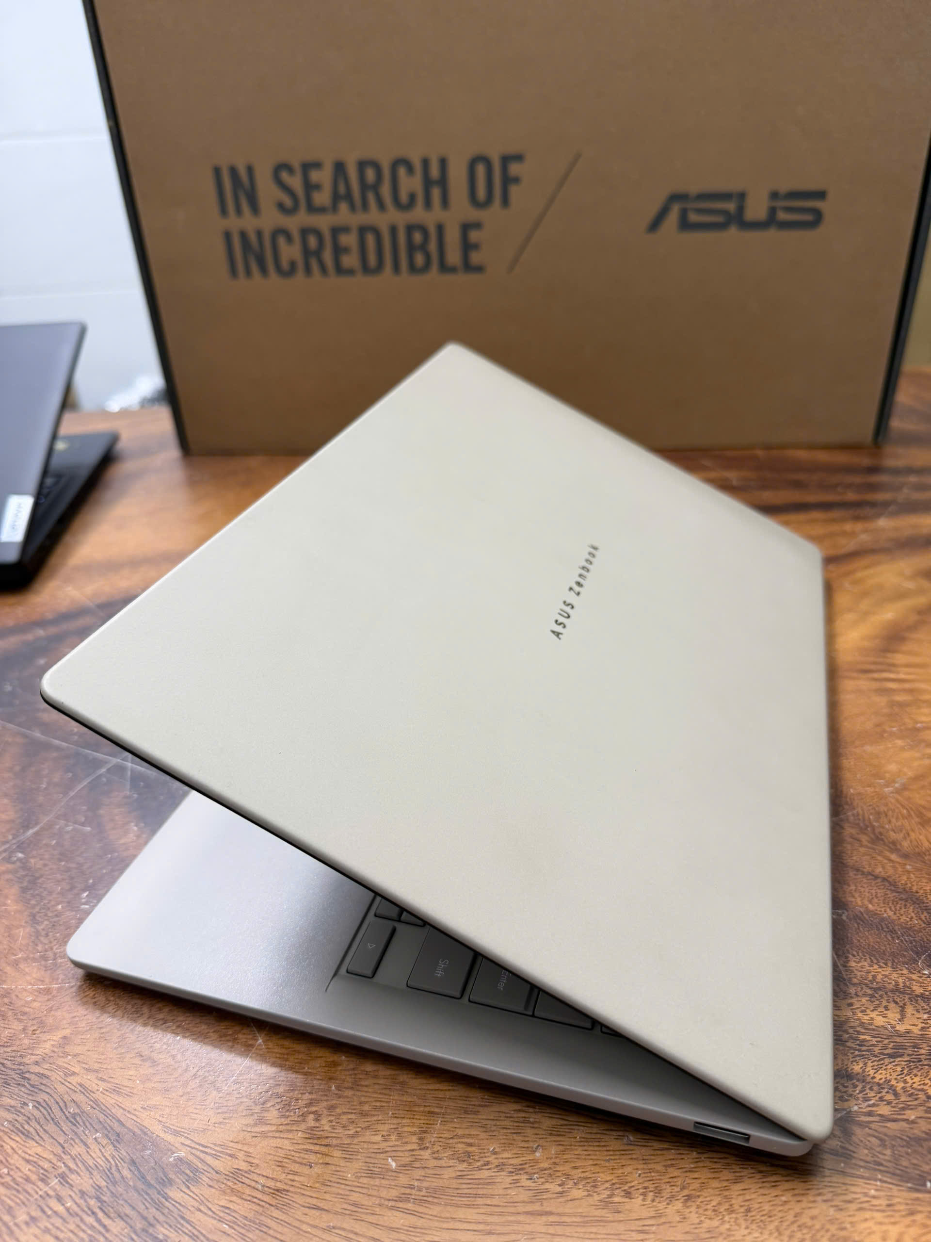 Asus Zenbook A14 Ux3407 3
