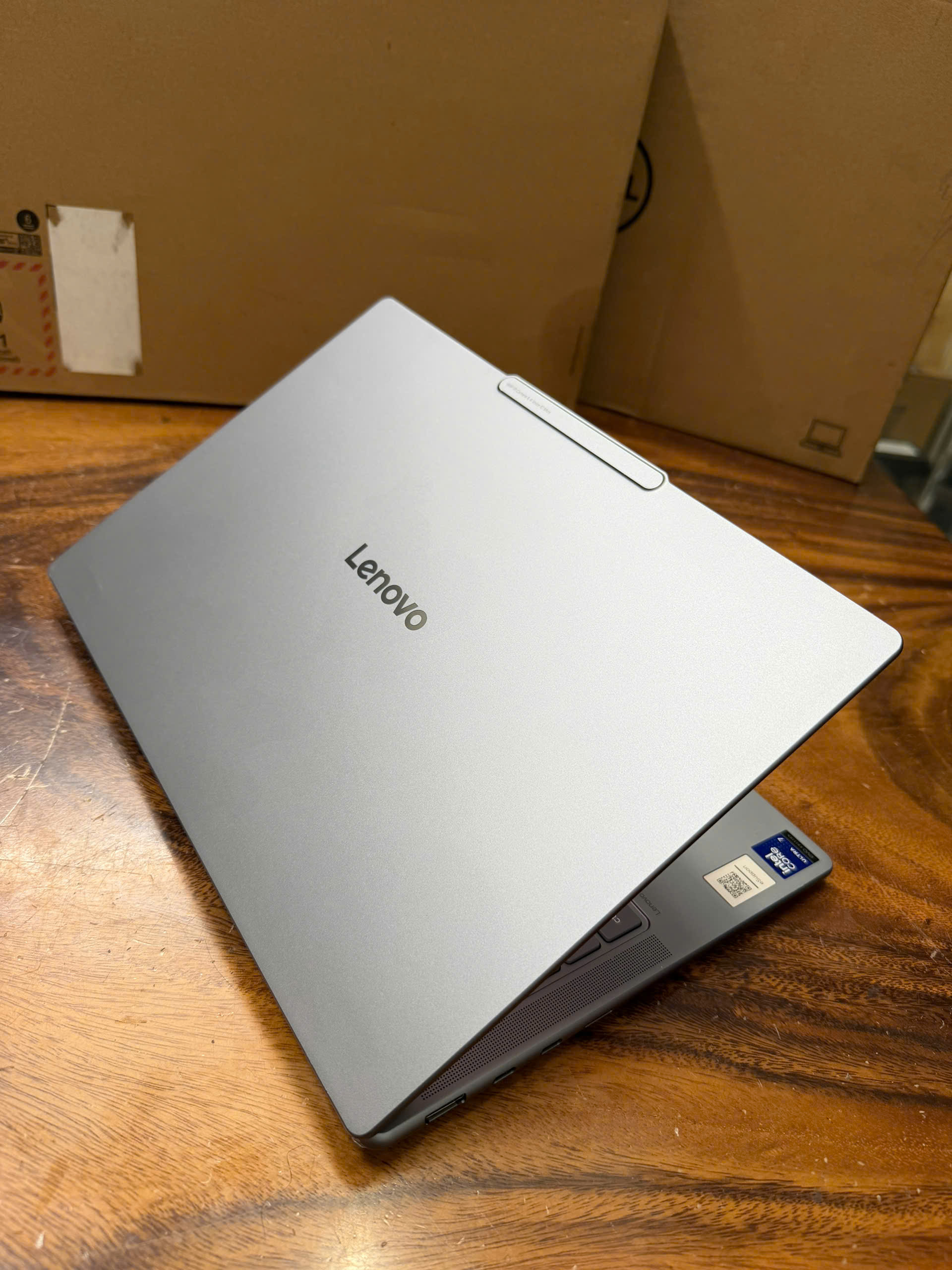 Lenovo Yoga Slim 7 14ill10 1