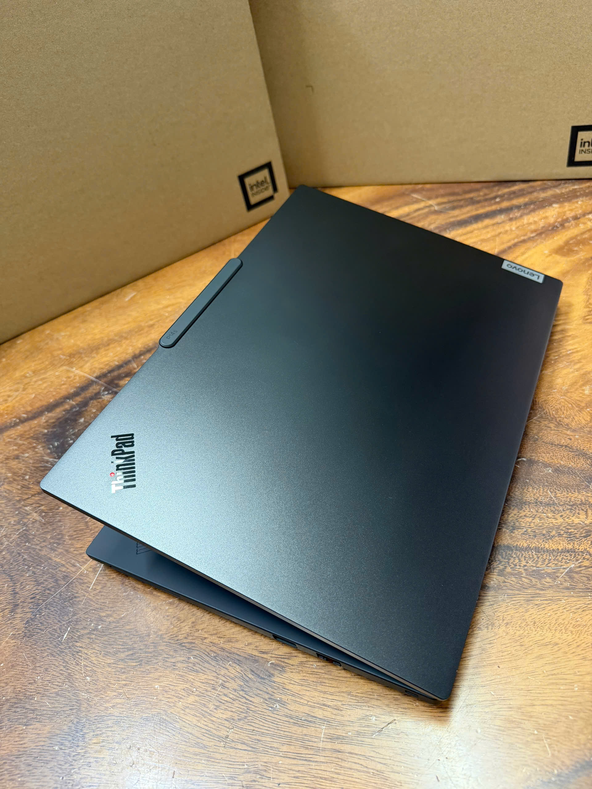 Thinkpad P14s Gen 5 9