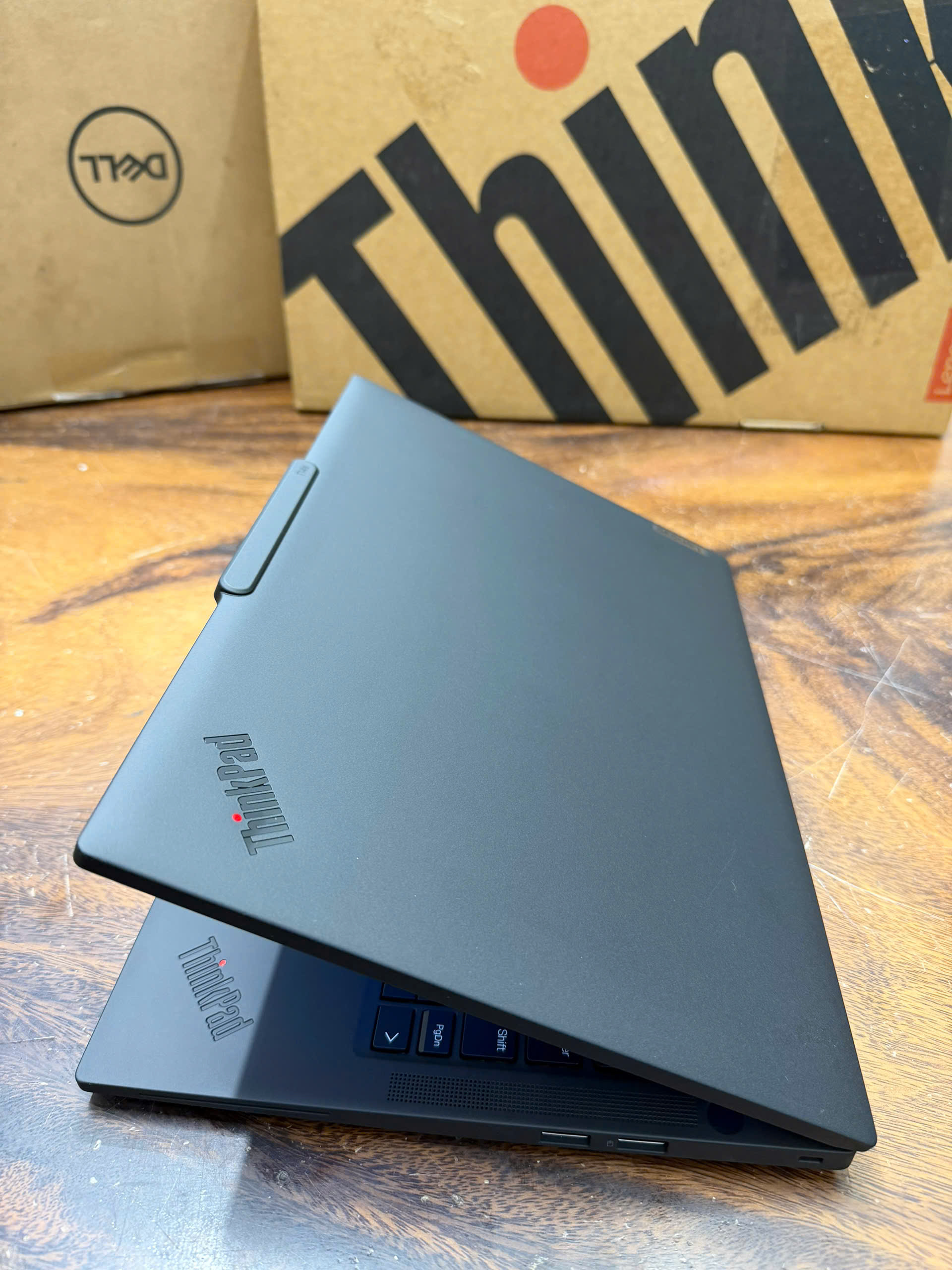 Thinkpad T14s Gen 6 Ultra 7 4