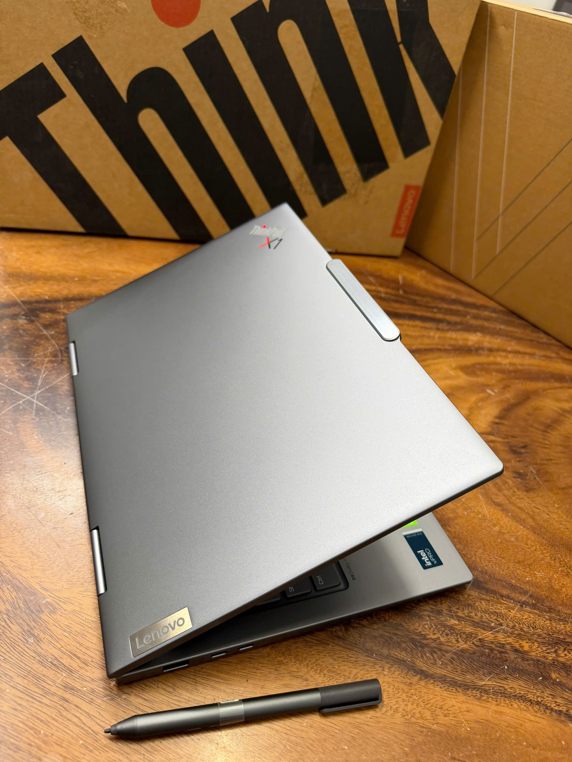 Thinkpad X1 Yoga Gen 9 Ultra 7 17