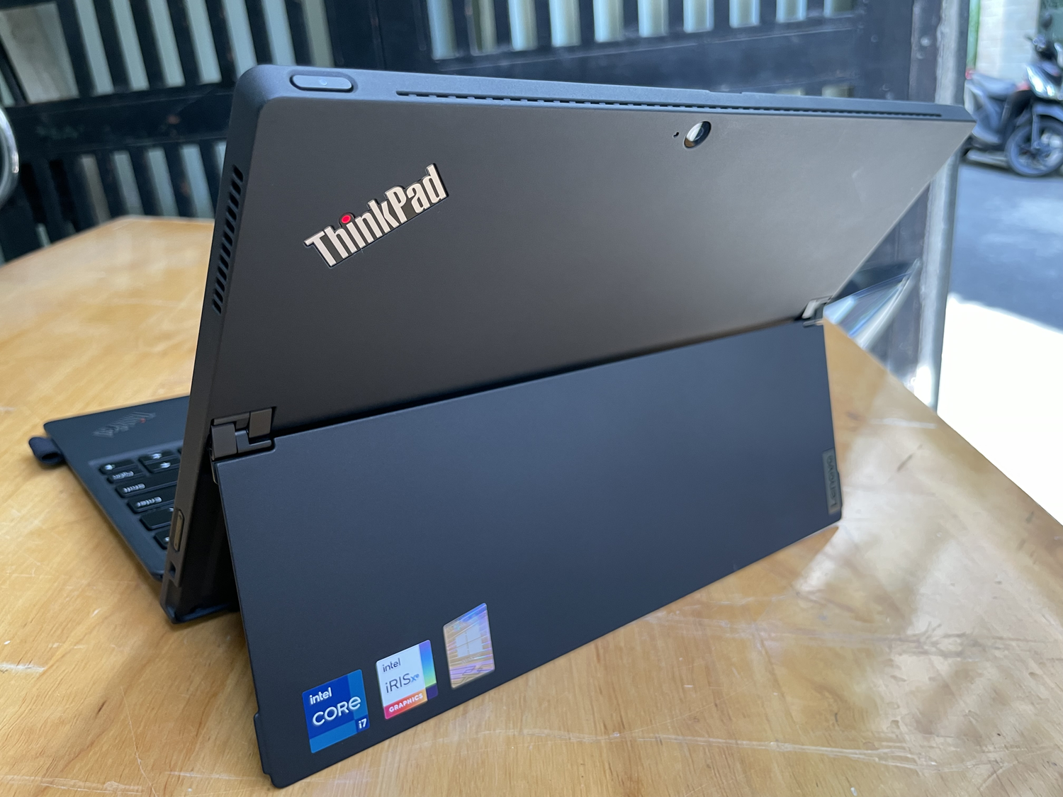 Thinkpad X12 Detachable 7