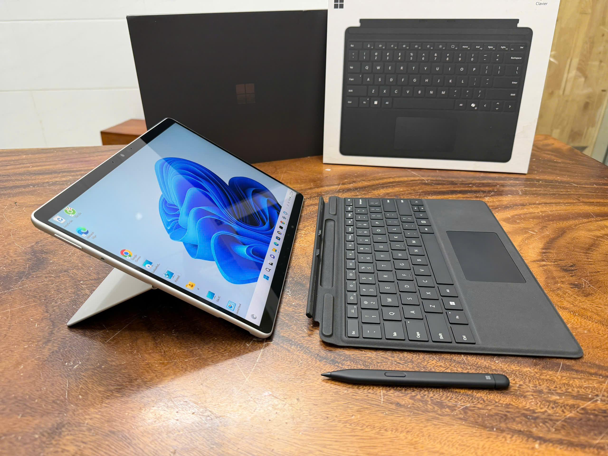 Surface Pro 8 Max 1
