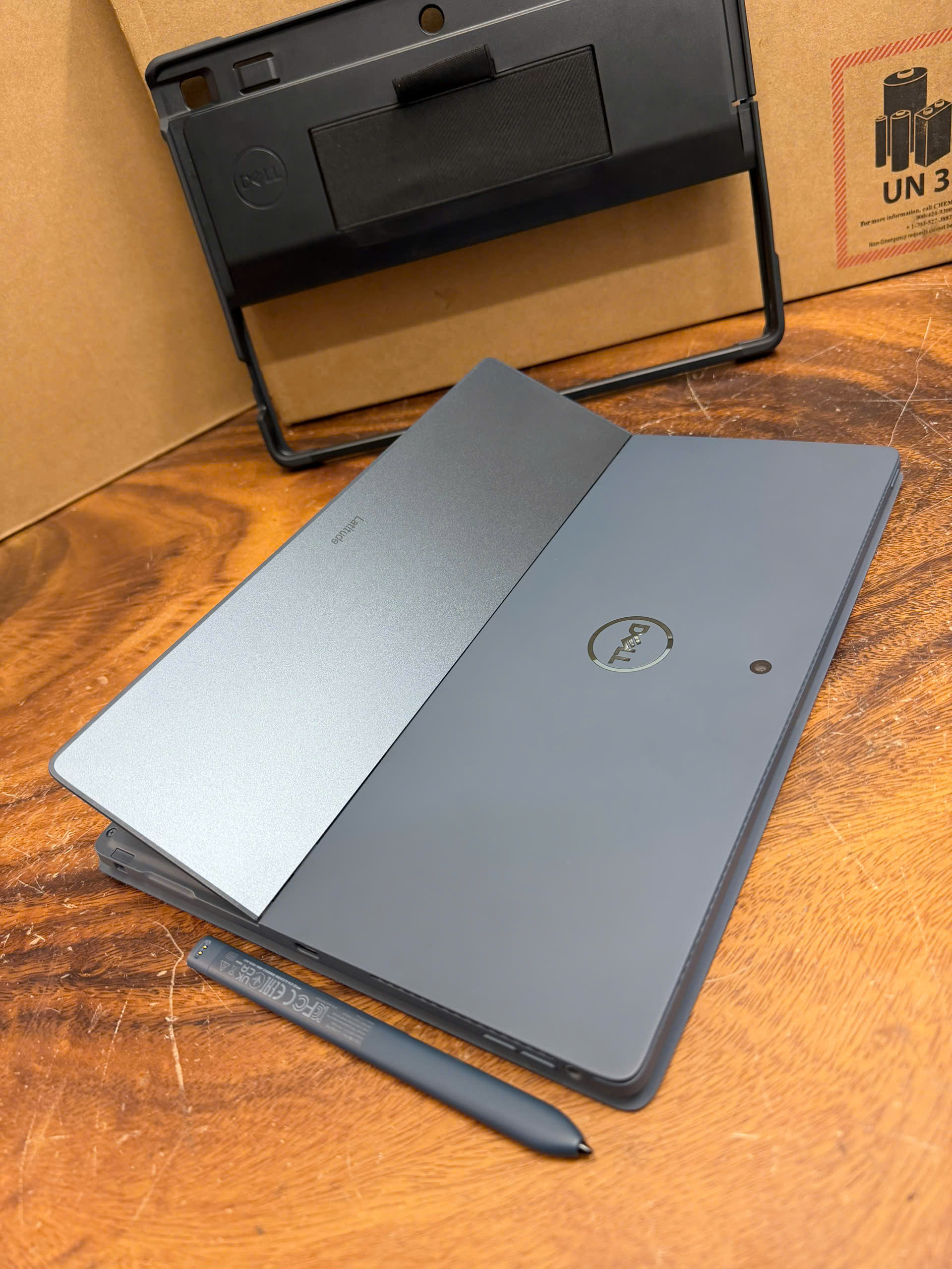 Dell Latitude 7350 Detachable Max 6