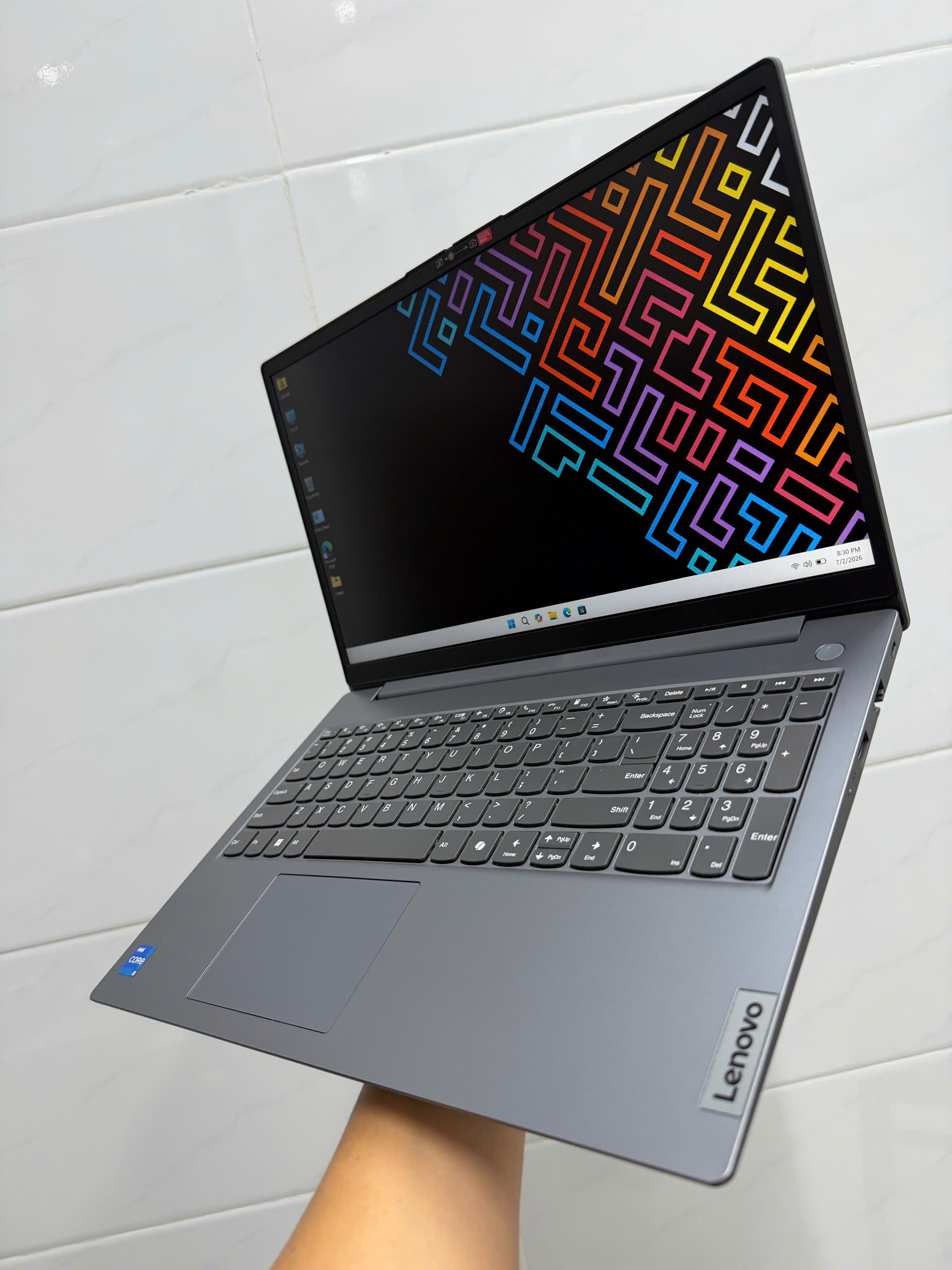 Lenovo Ideapad V15 G5 5