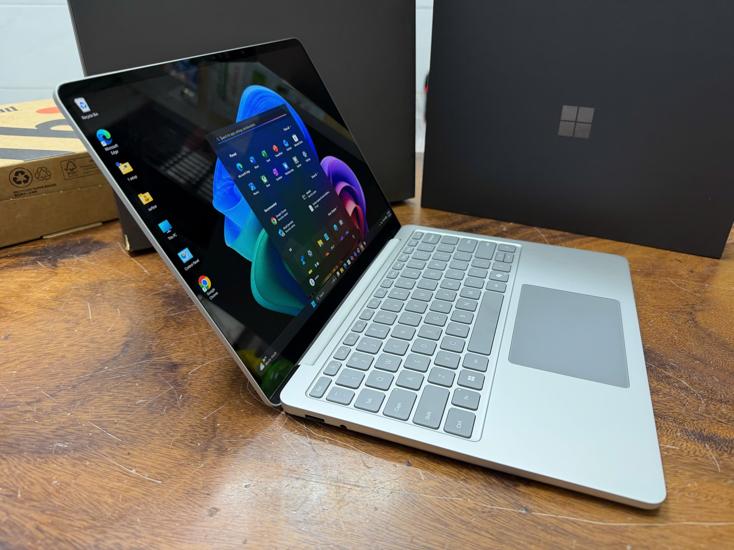 Surface Laptop 13 Inch 1st Edition With Snapdragon 2