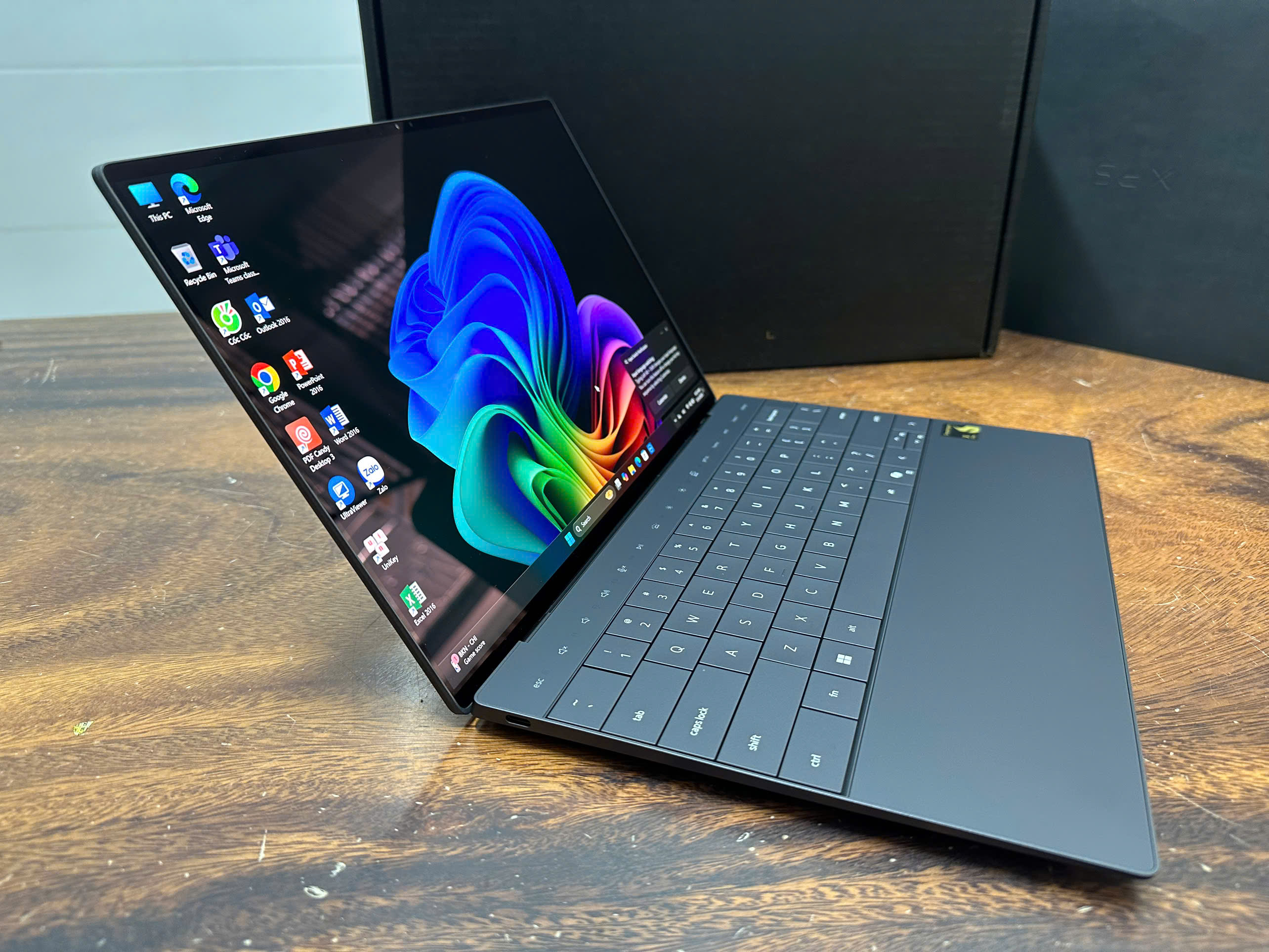 Dell Xps 9343 8