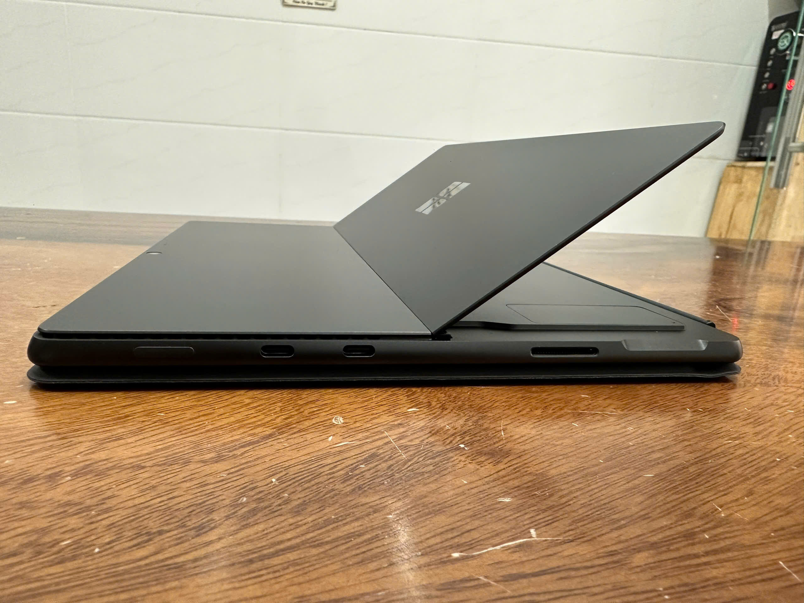 Surface Pro 8 Black 5