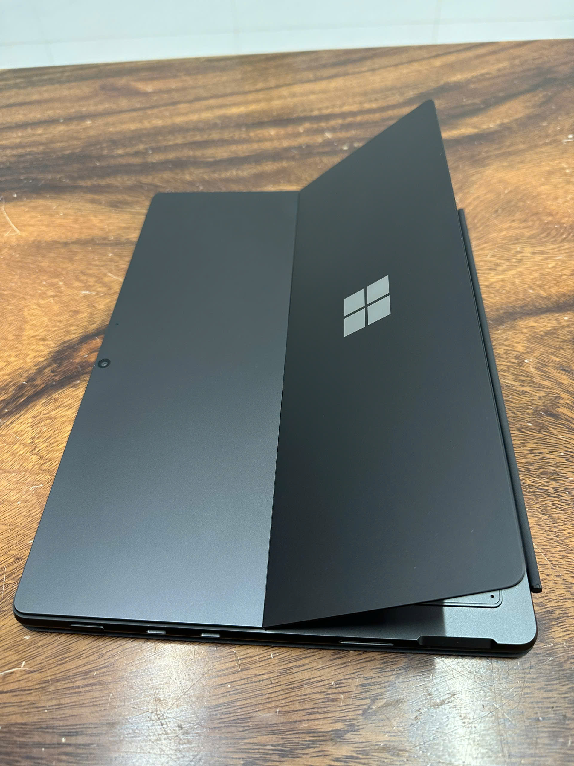 Surface Pro 8 Black 6