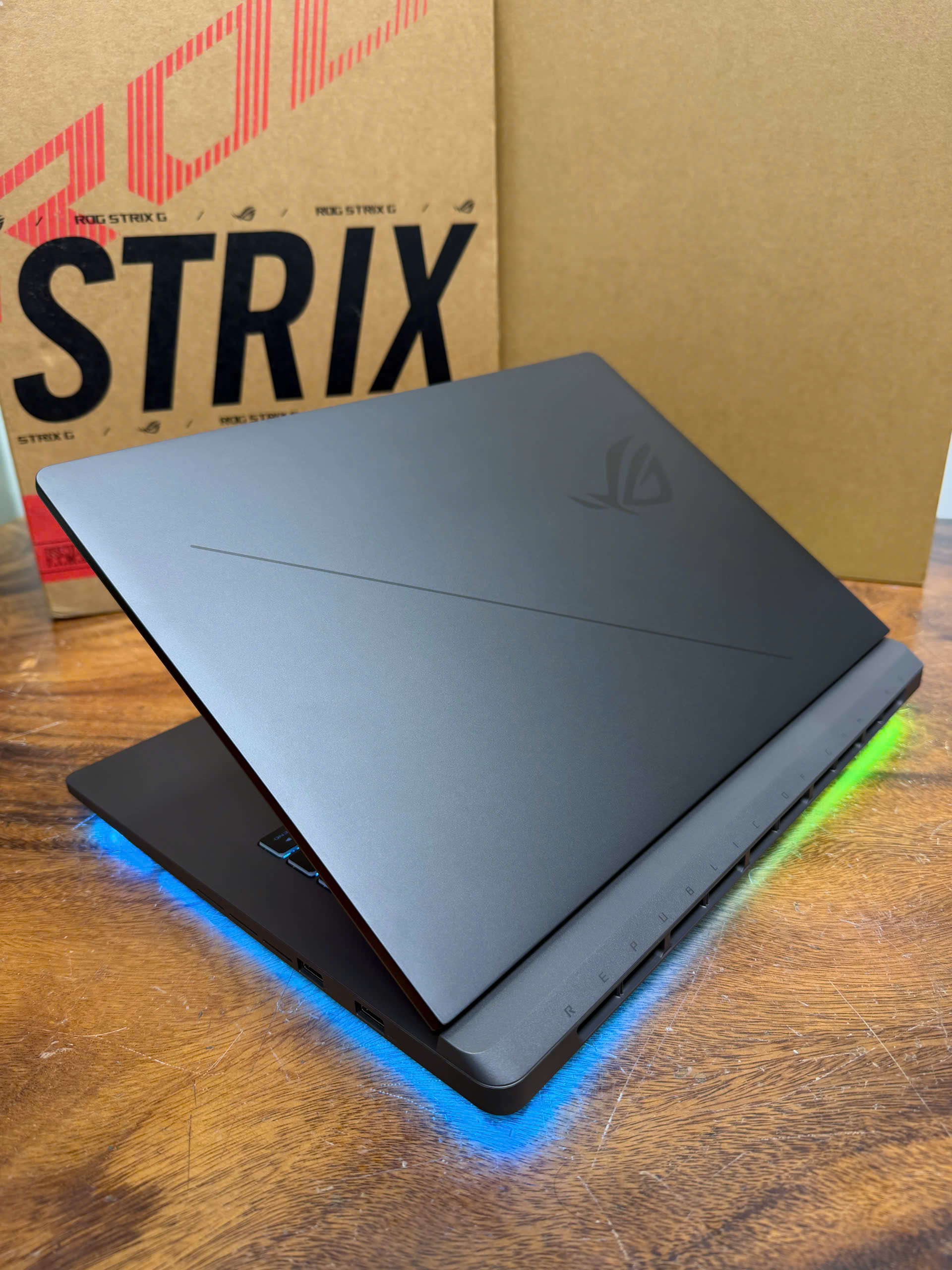 Asus Rog Strix G16 G615 6
