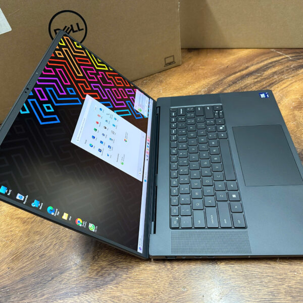 Dell Precision 5690 Ultra 9 5 600x600
