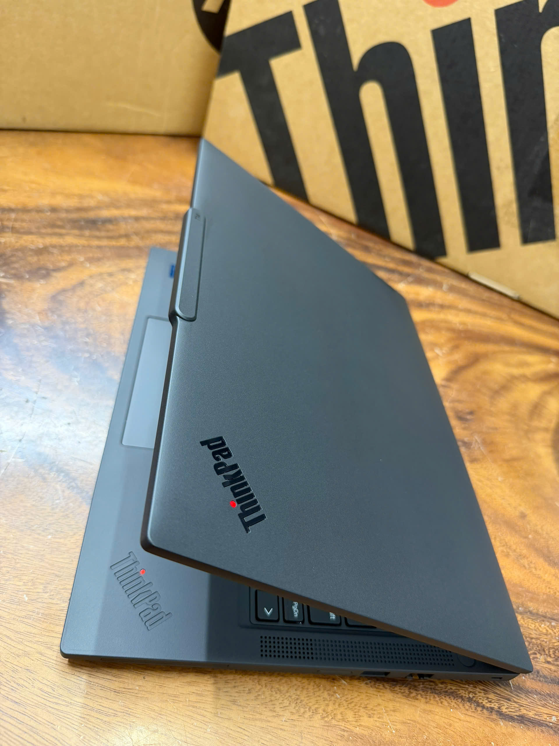 Thinkpad T14 Gen 6 Ultra 5 7