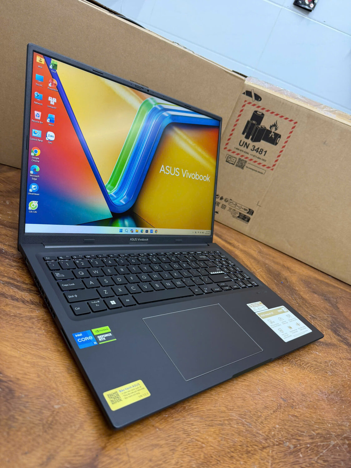 Asus Vivobook K3605v 6