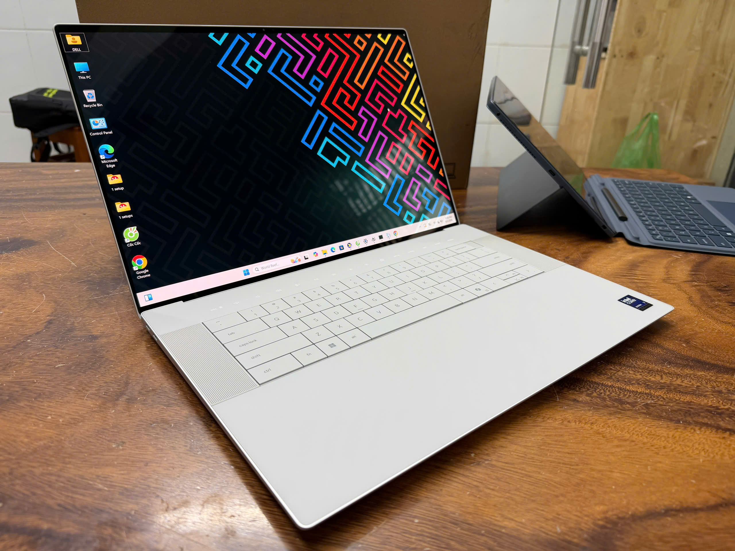 Dell Xps 16 Dell 16 Premium Da16250 5