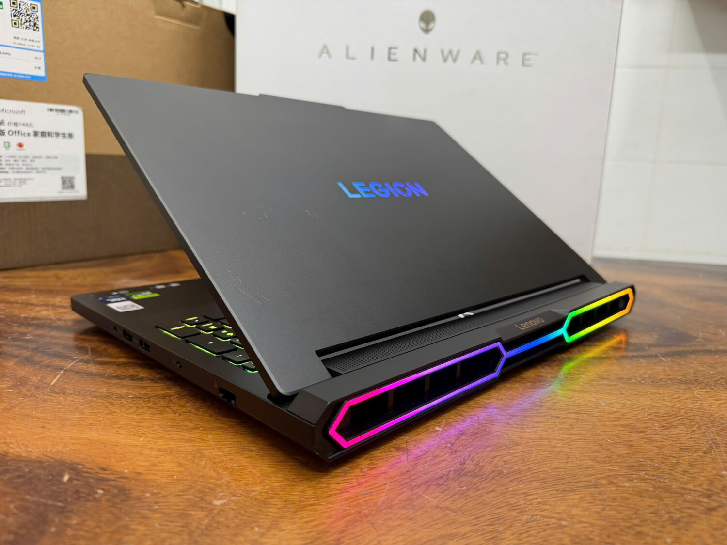 Lenovo Legion Pro 7 16iax10h Fifa Edition 3