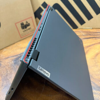 Thinkpad P16v I7 1