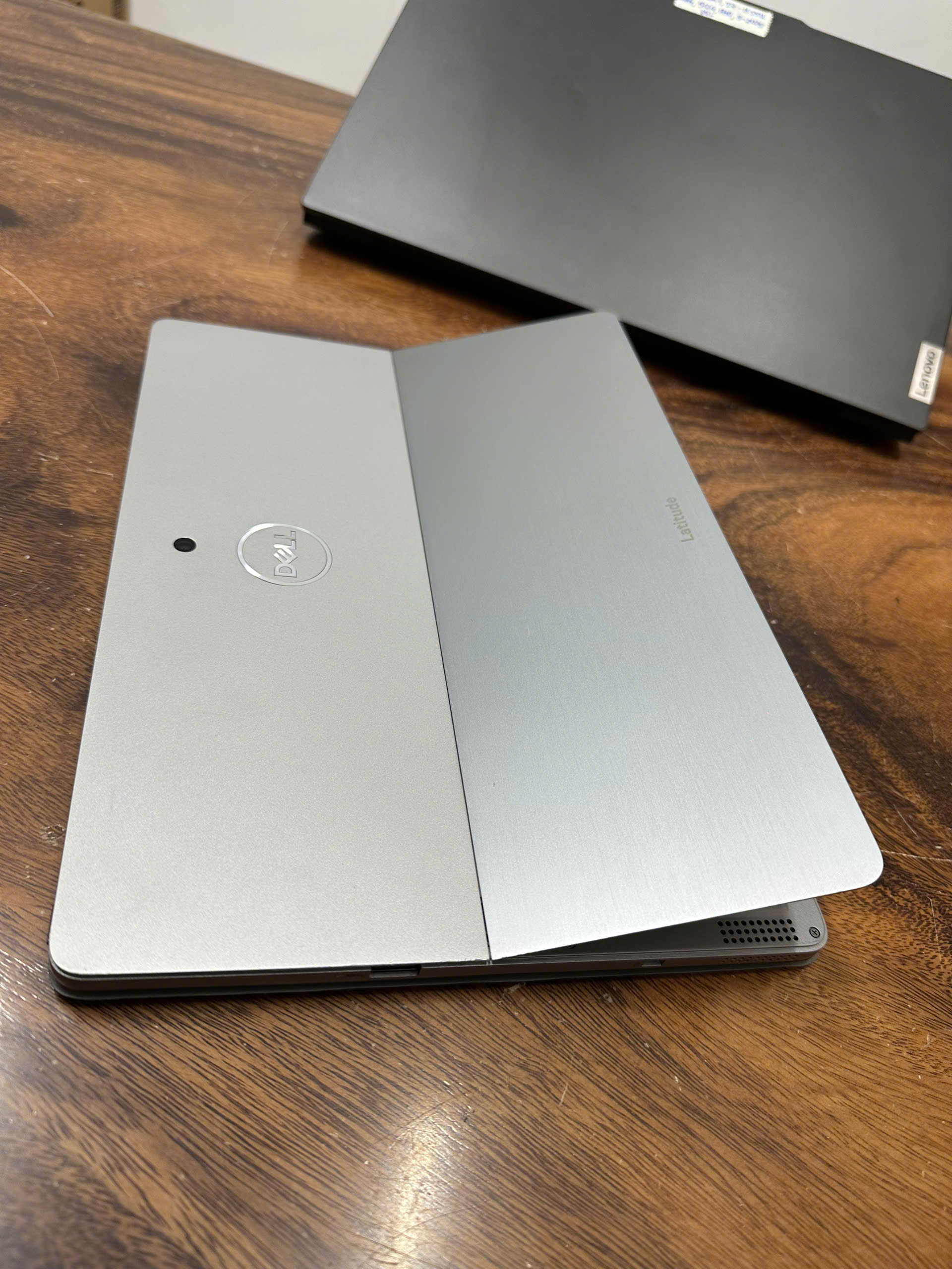 Dell Latitude 7210 2in1 2 1