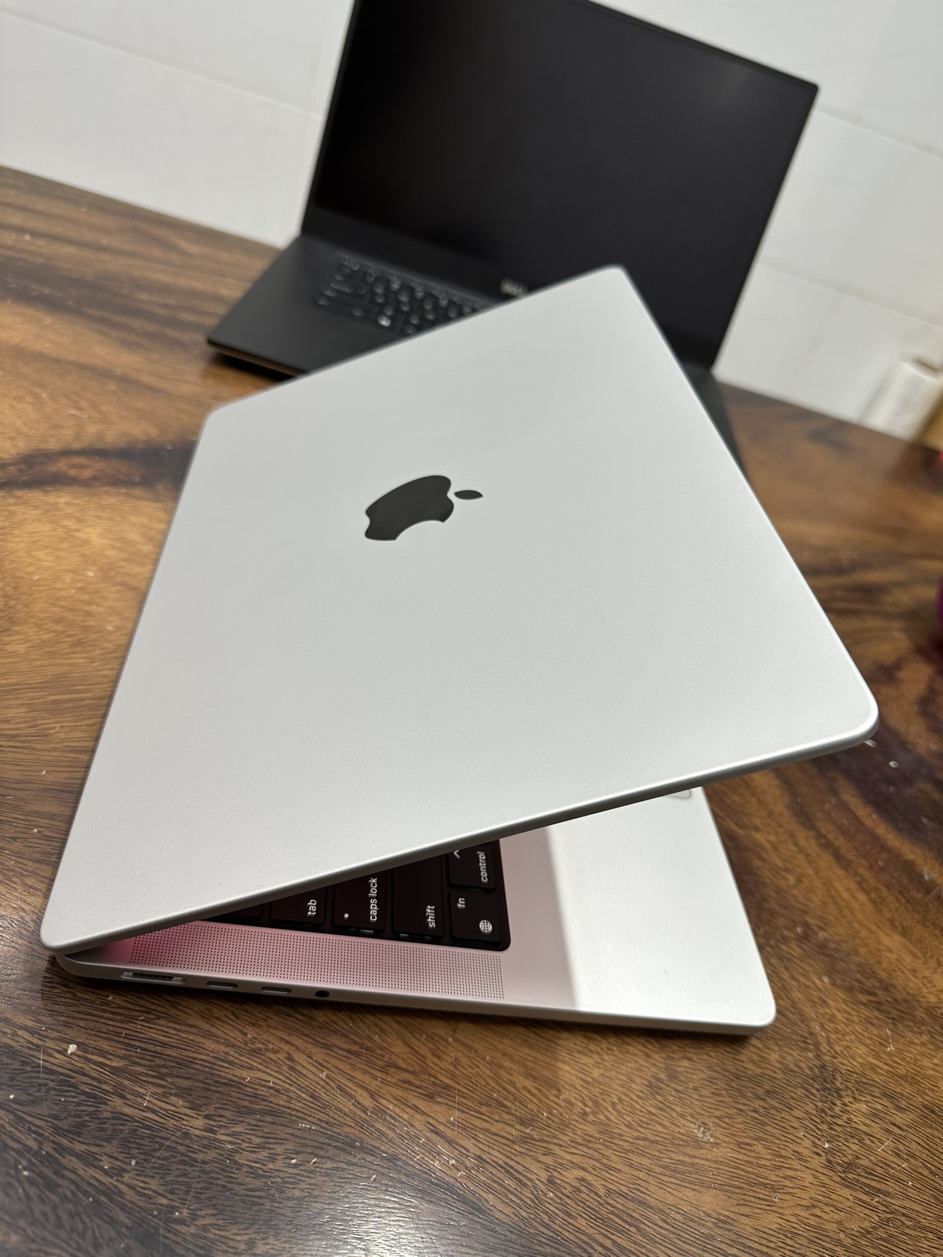 Macbook Pro 14 M3 Silver 4