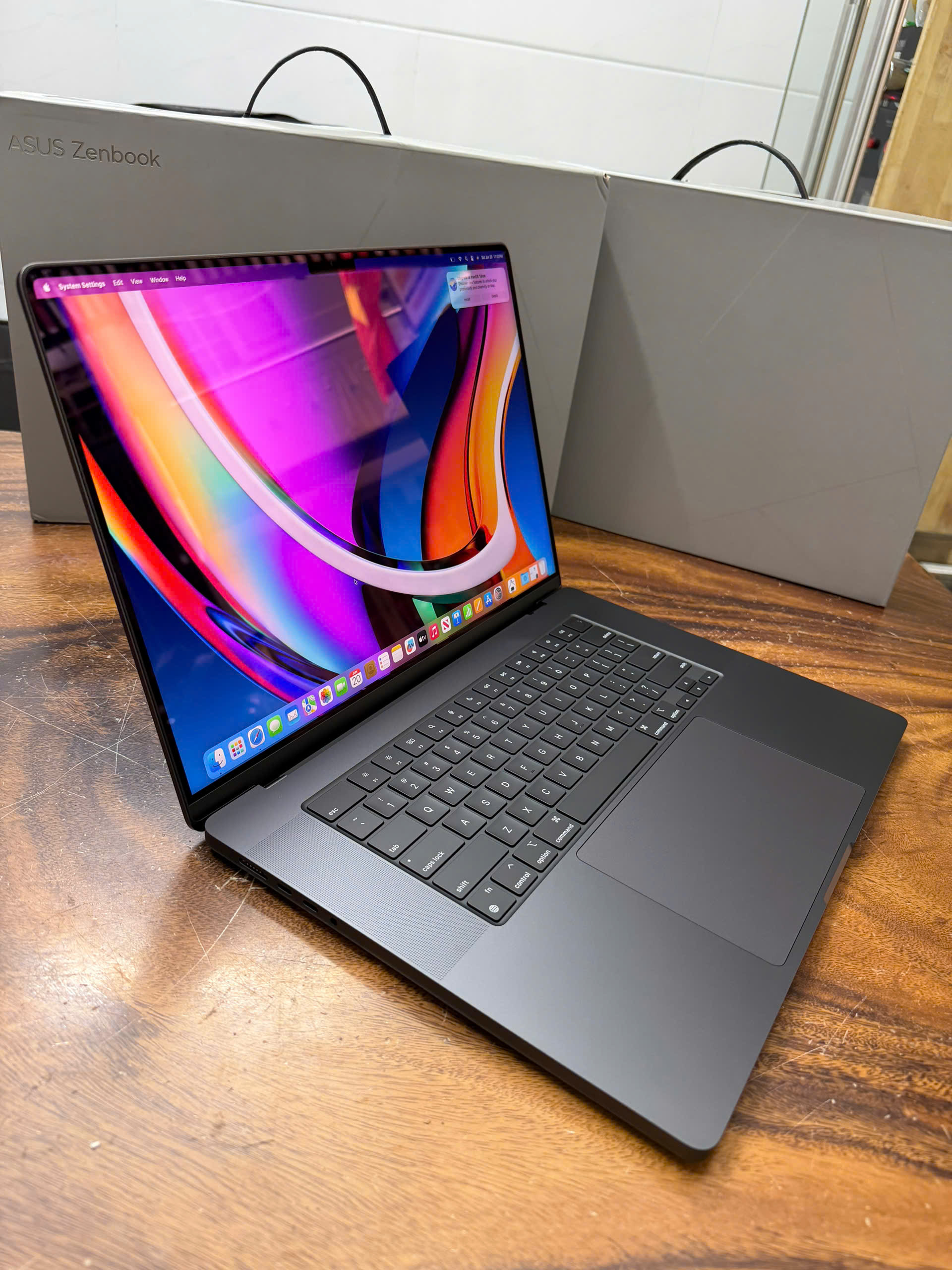 Macbook Pro 16 M4 New 12