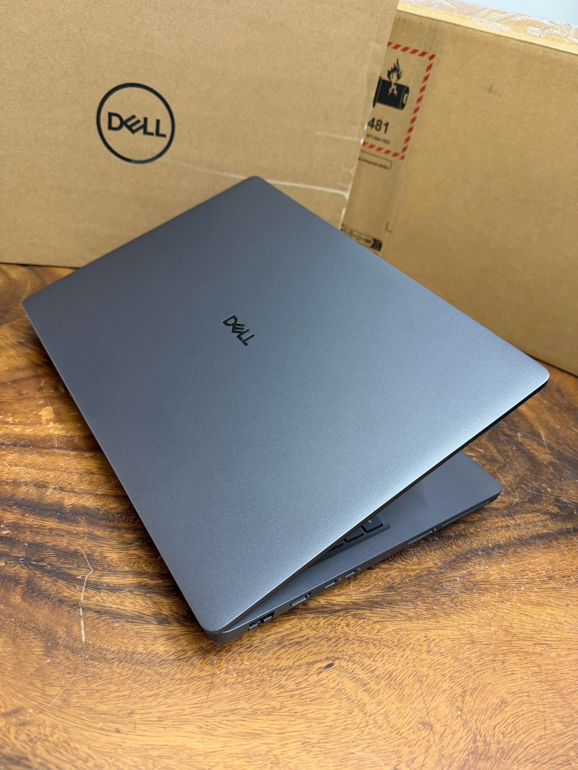 Dell Pro Max 16 Plus Mb16250 Ultra 9 285hx 4