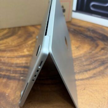 Macbook Pro 14 M5 Like New 9