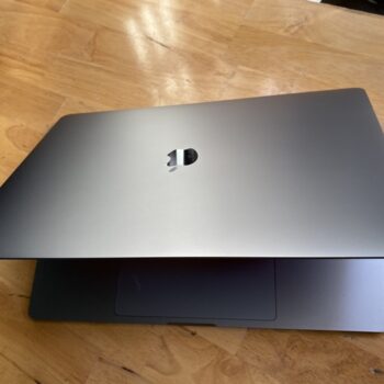 Macbook Pro 16in Mvvj2 Core I7 Grey 8