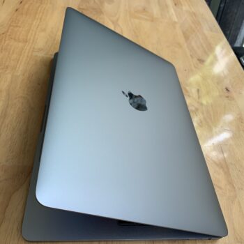 Macbook Pro 2019 I7 13in 1