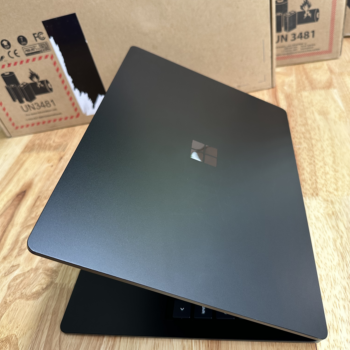 Surface Laptop 5 4