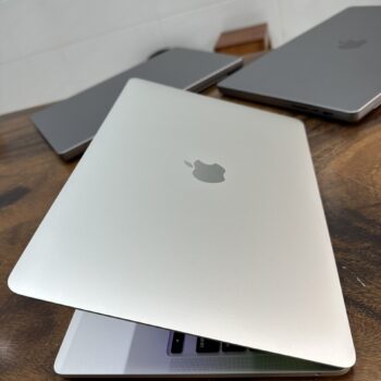 Macbook Pro 13 M2 Silver 1
