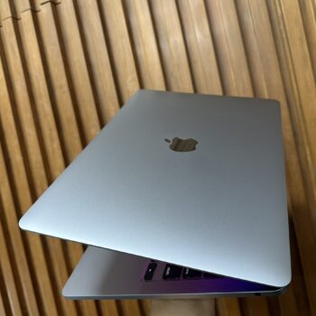 Macbook Pro 13 M2 Grey 3