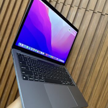 Macbook Pro 13 M2 Grey 4